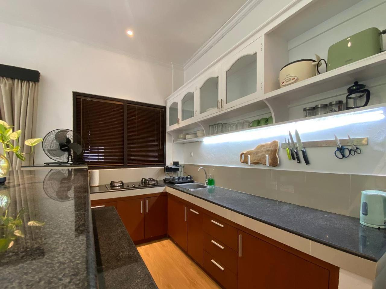 סמיניאק Villa Mayu Dedaries מראה חיצוני תמונה