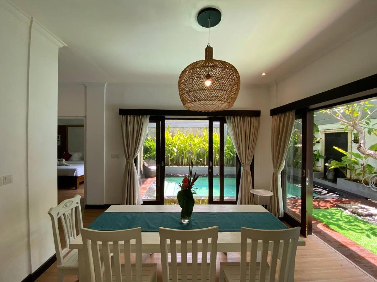 סמיניאק Villa Mayu Dedaries מראה חיצוני תמונה