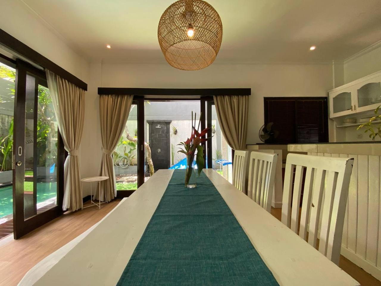 סמיניאק Villa Mayu Dedaries מראה חיצוני תמונה